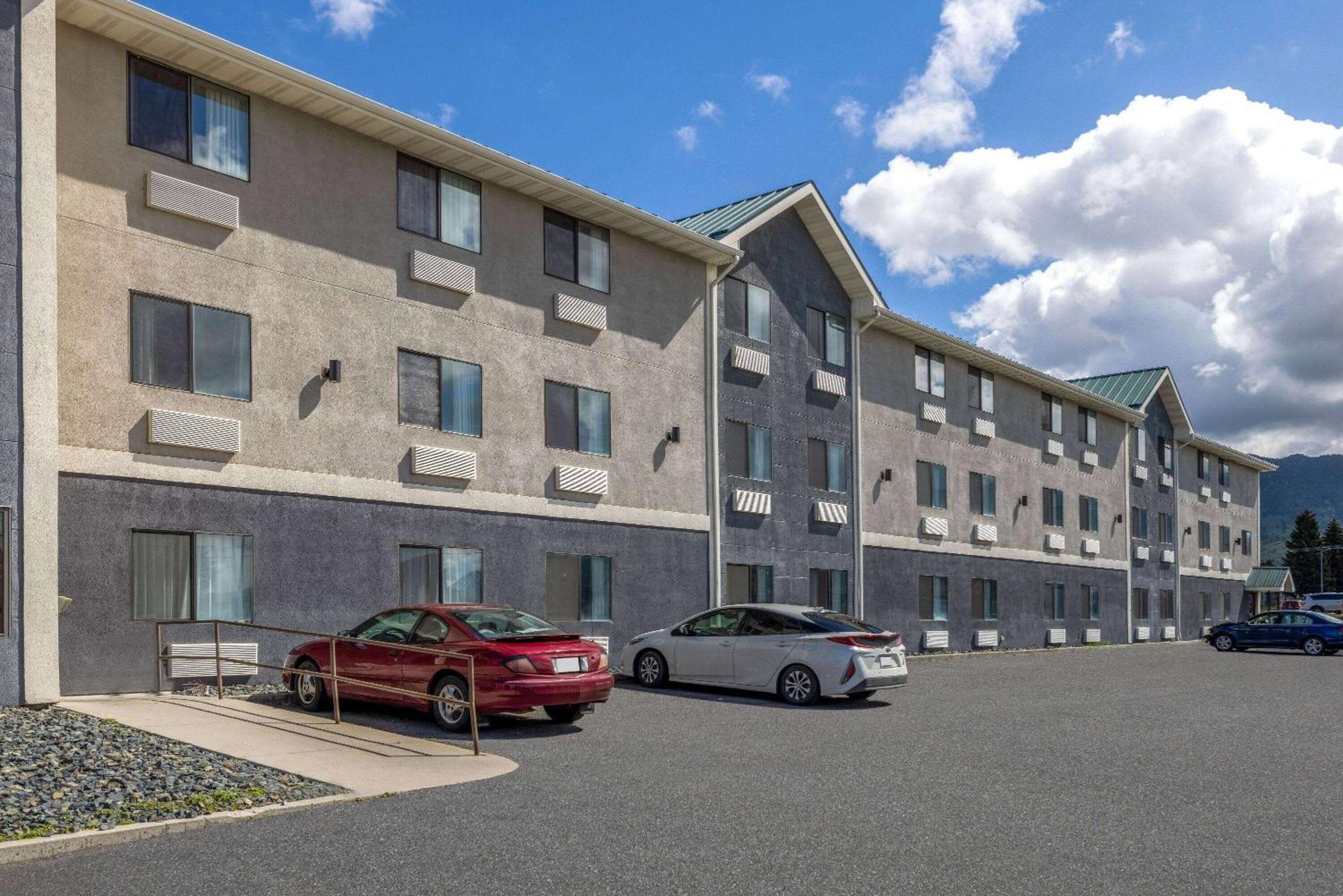 Wingate By Wyndham Butte City Center Экстерьер фото