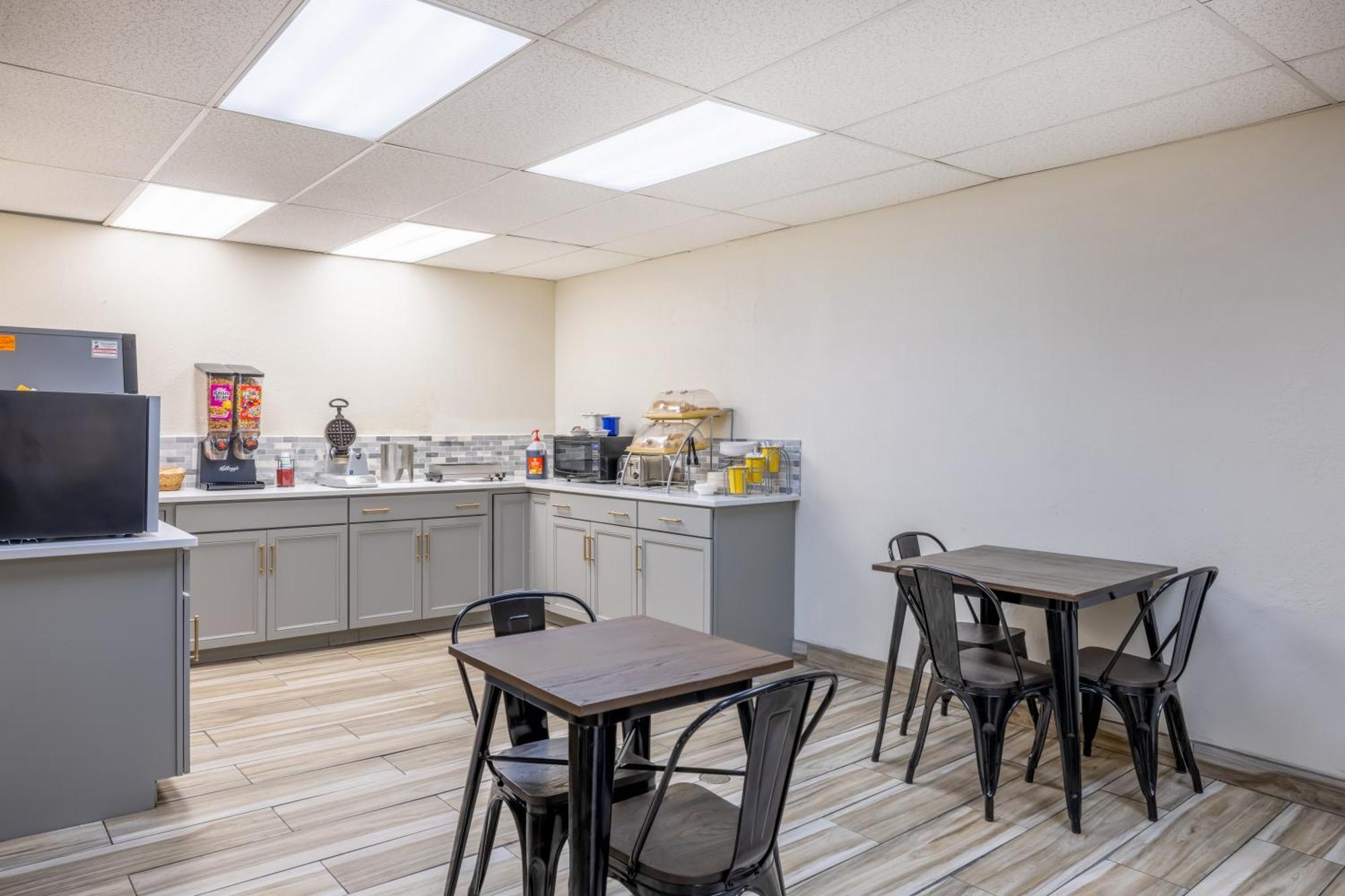 Wingate By Wyndham Butte City Center Экстерьер фото